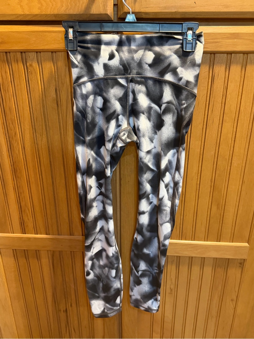 Lululemon Women’s Black & White Patterned Active Leggings